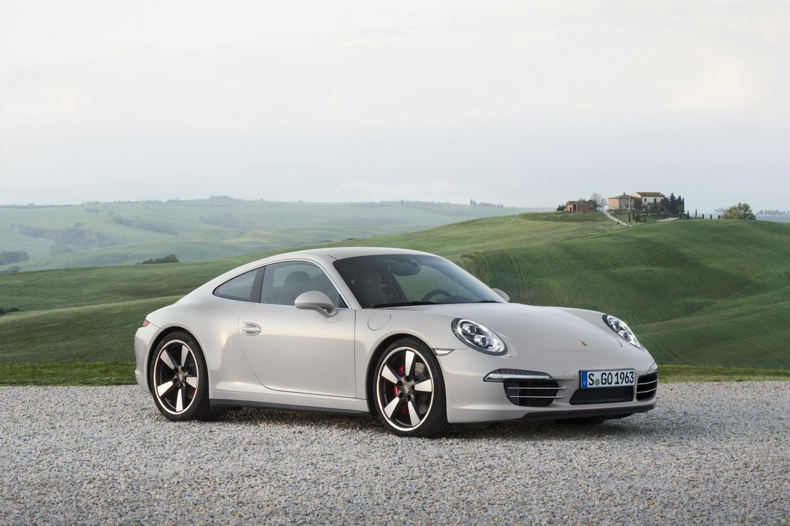 Porsche 911 Italian Tour: 200 le sportive di Stoccarda che hanno invaso Torino