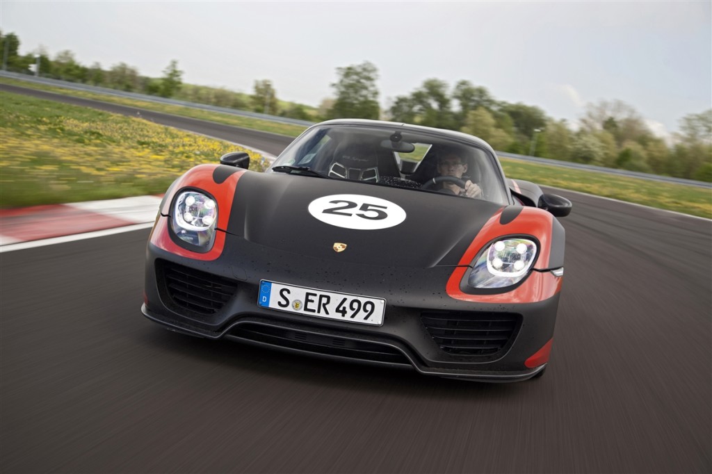 Porsche 918 Spyder, la supercar ibrida secondo chi l’ha creata