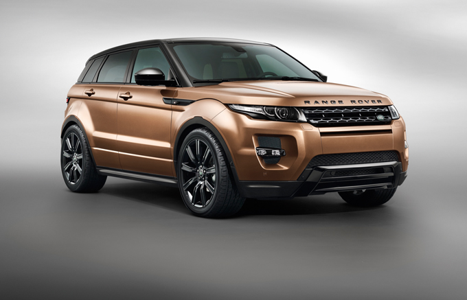 Range Rover Evoque, non si ferma davanti a nulla