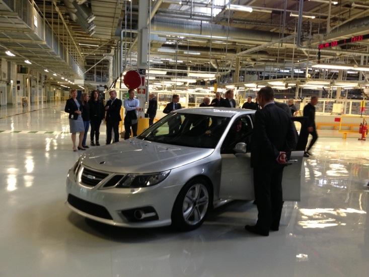 Saab, riparte la produzione e i primi prototipi escono dalle linee d’assemblaggio