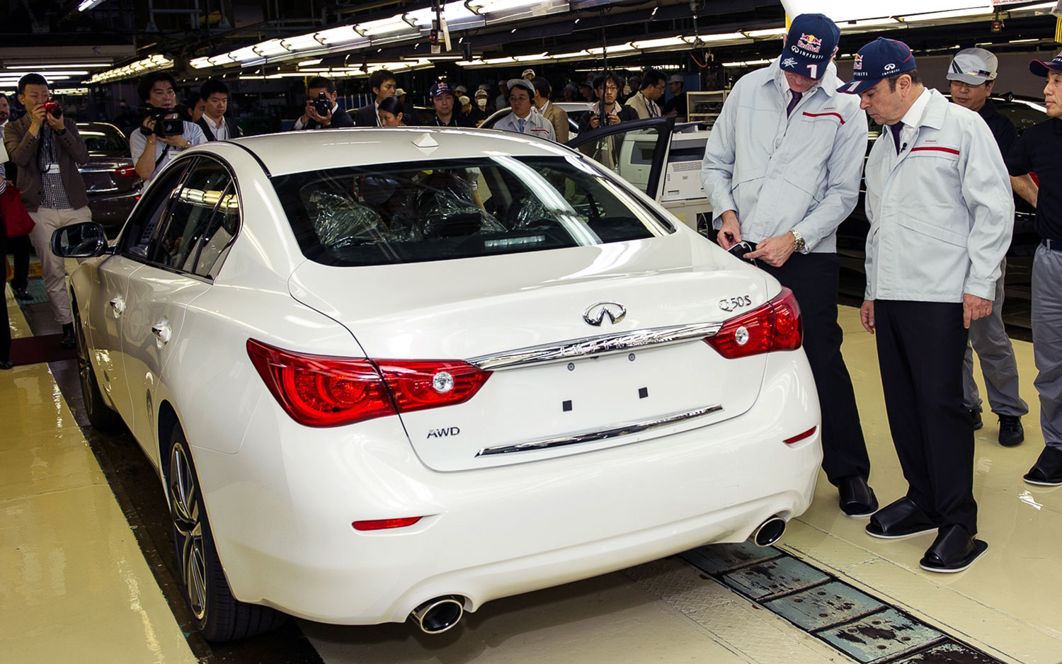 Infiniti, iniziata la costruzione di un’azienda in Europa