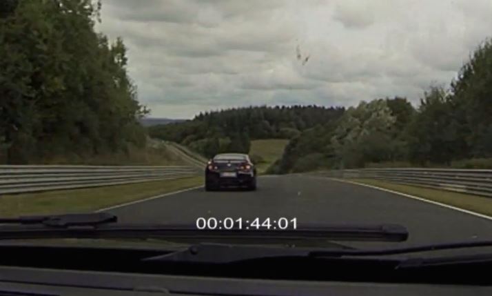 BMW M3, sfida inedita alla Nissan GT-R sulla pista del Nurburgring