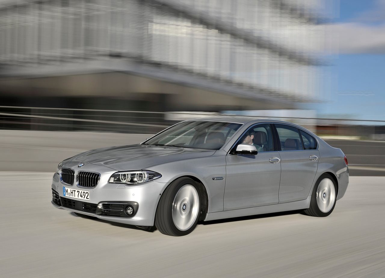 BMW Serie 5, ecco le novità del restyling su berlina, Touring e Gran Turismo