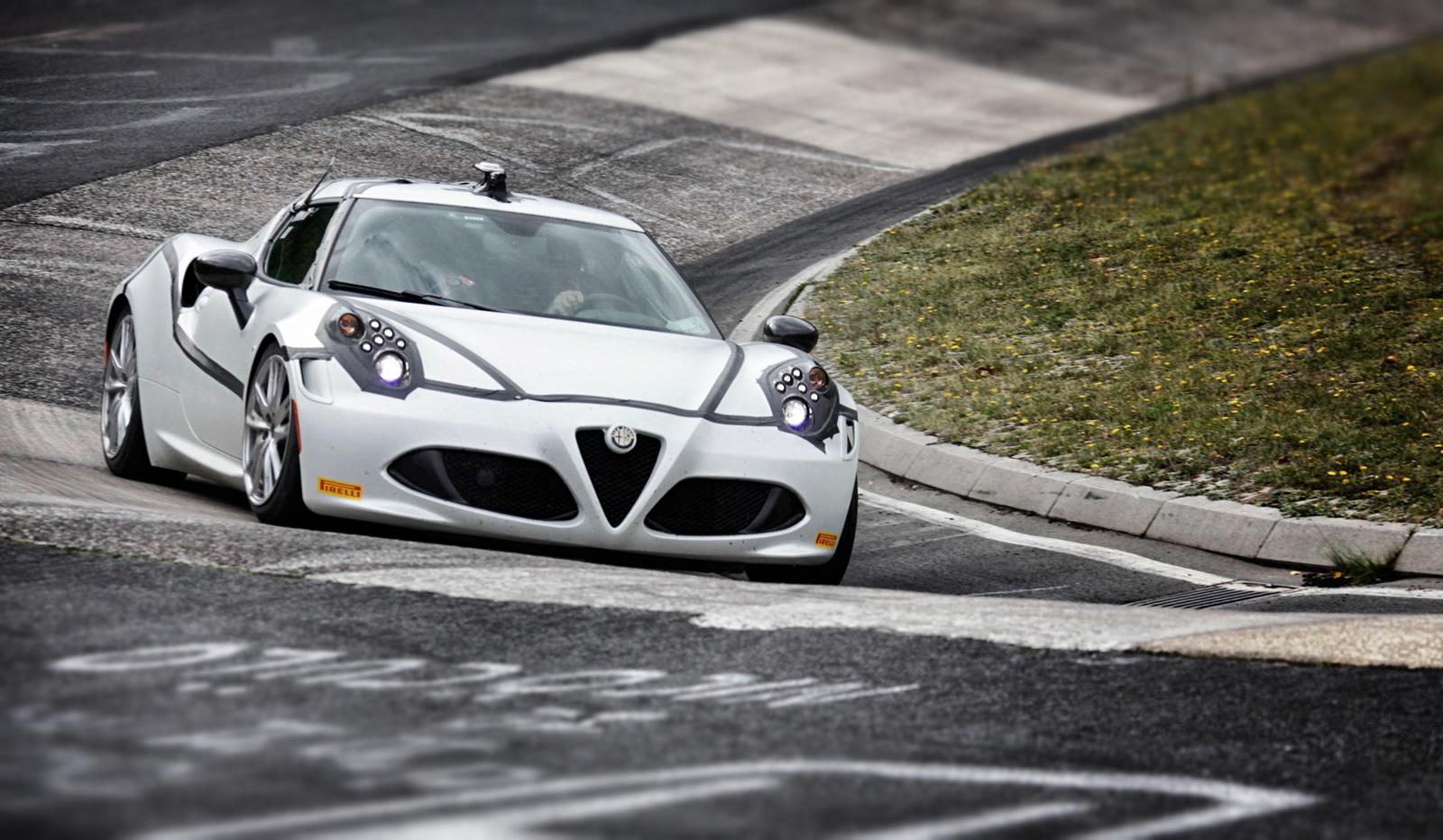 Alfa Romeo 4C, giro completo del ‘Ring in 8’04”