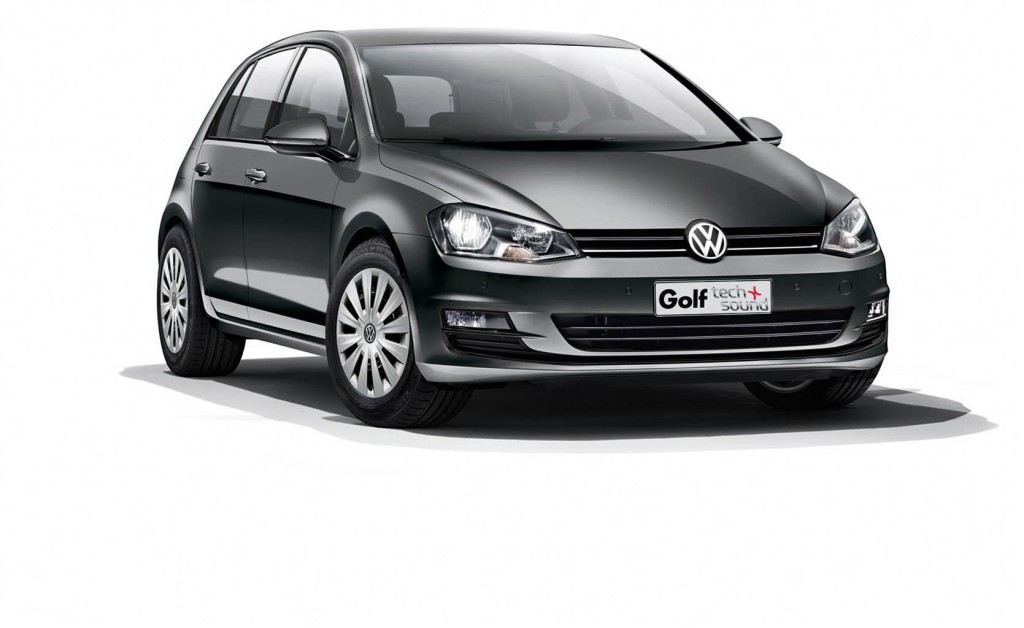 Volkswagen Golf Tech&Sound, nuovo allestimento per la bestseller tedesca