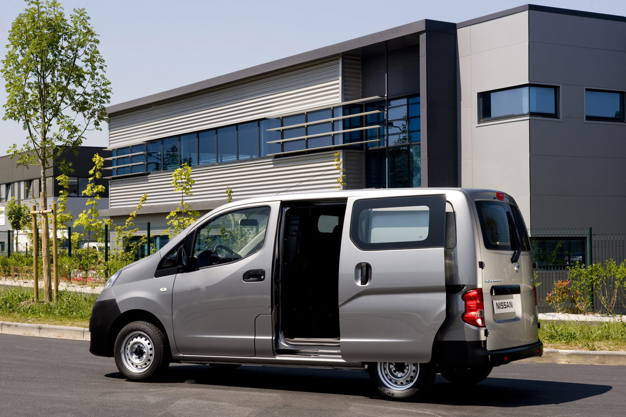 Nissan NV200, 200.000 esemplari venduti entro fine anno