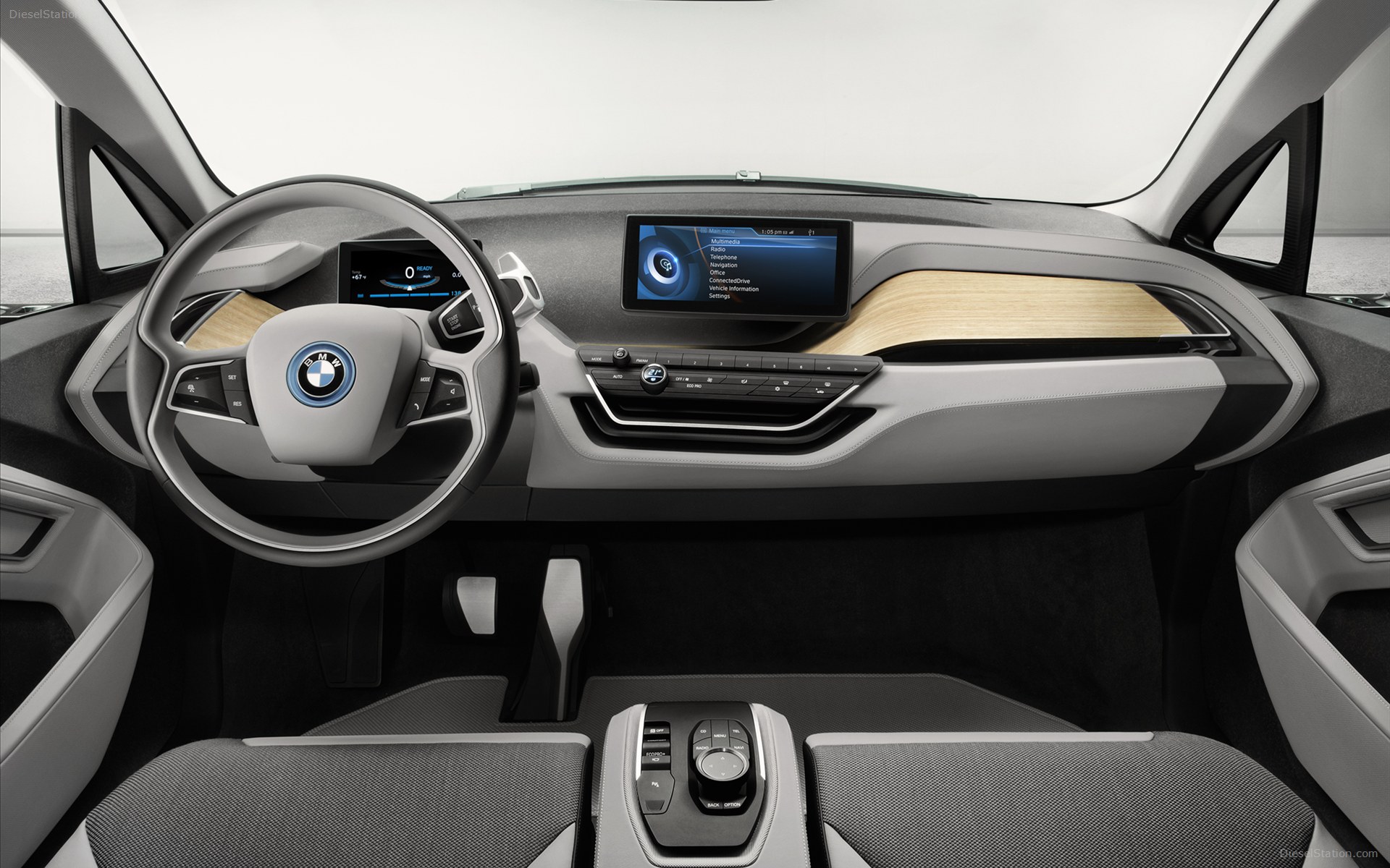 BMW, sempre più modelli elettrici in futuro