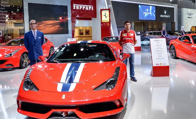 Ferrari 458 Speciale: debutto a Dubai