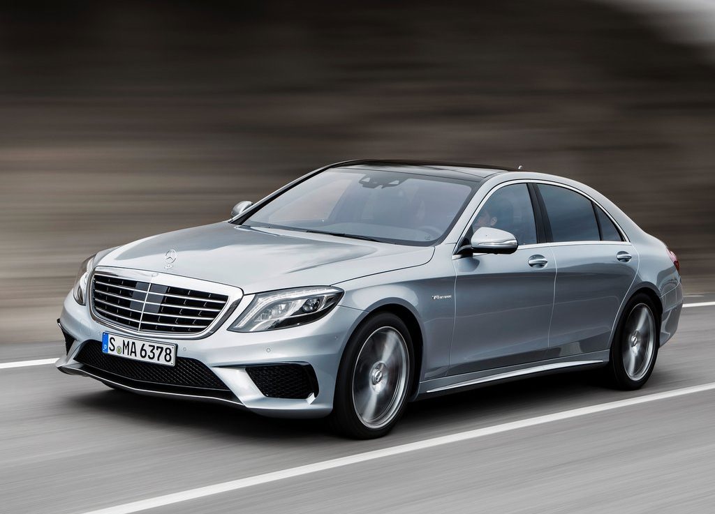 Mercedes S63 AMG, stile inconfondibile e dinamismo totale