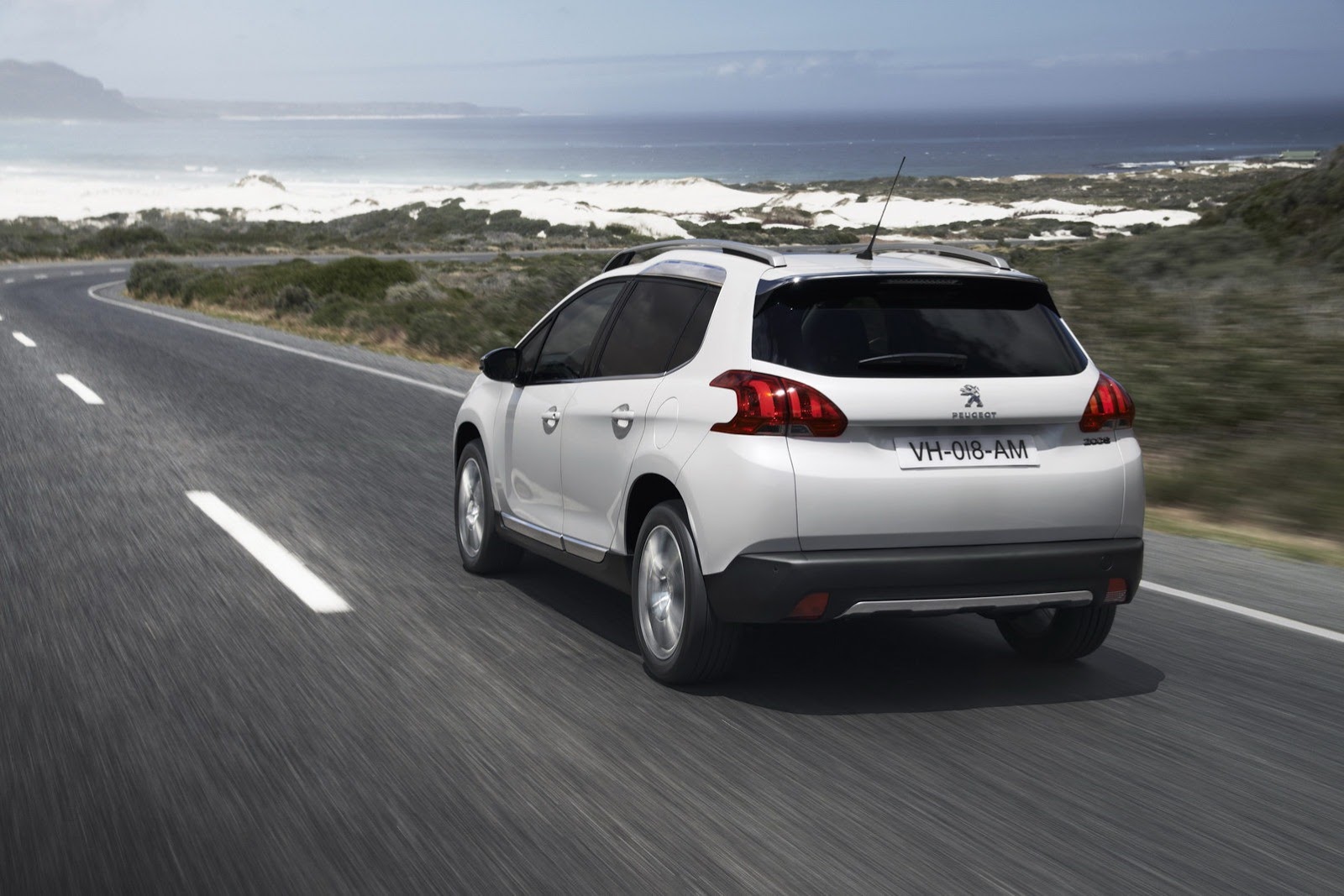 Peugeot 2008, il crossover francese premiato in Irlanda