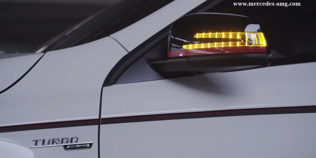 Mercedes GLA 45 AMG concept, teaser del crossover tutto muscoli