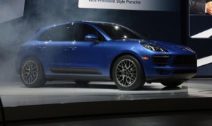 Porsche Macan: dopo le foto ufficiali, ecco le immagini e il video LIVE da Los Angeles 2013