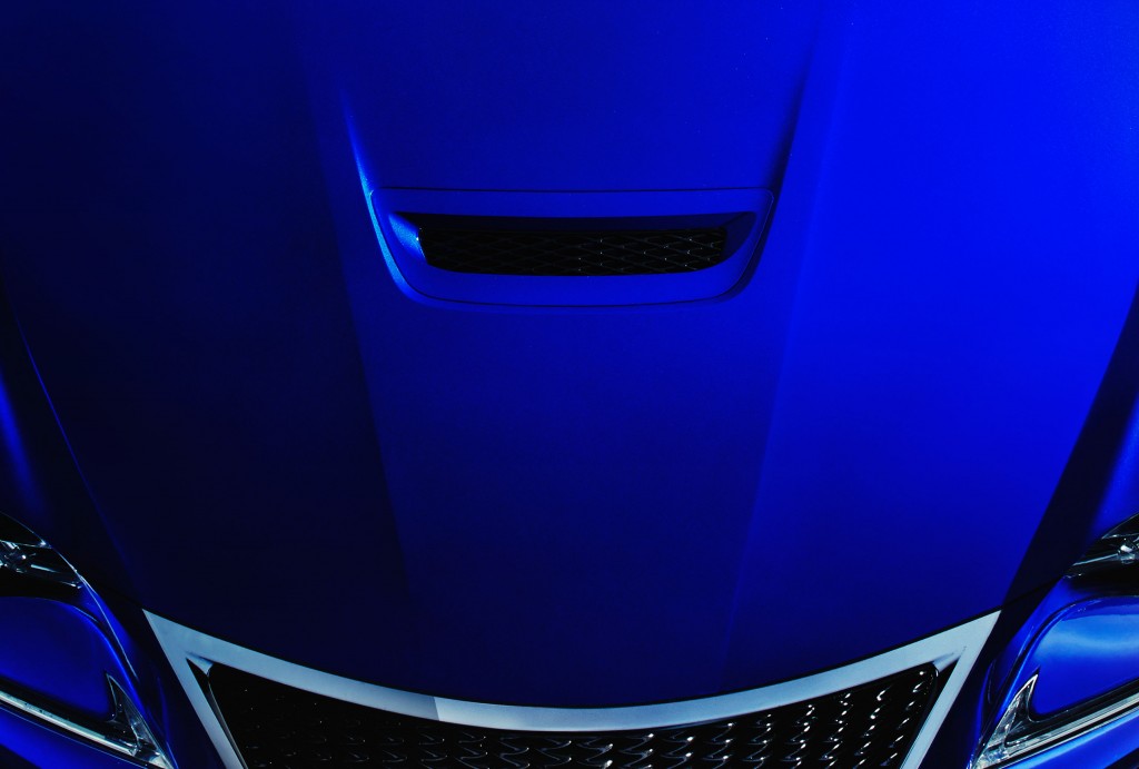 Lexus RC F Coupé: rilasciato un nuovo teaser
