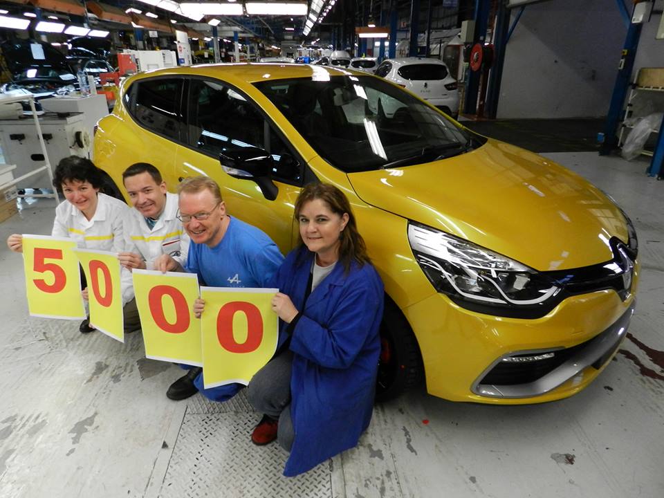 Renault Clio IV RS, già prodotti 5.000 esemplari