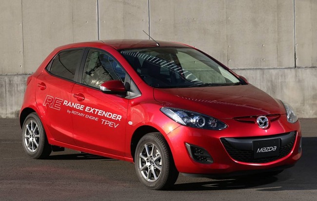 Mazda2 EV Range Extender: concept elettrico con generatore rotativo