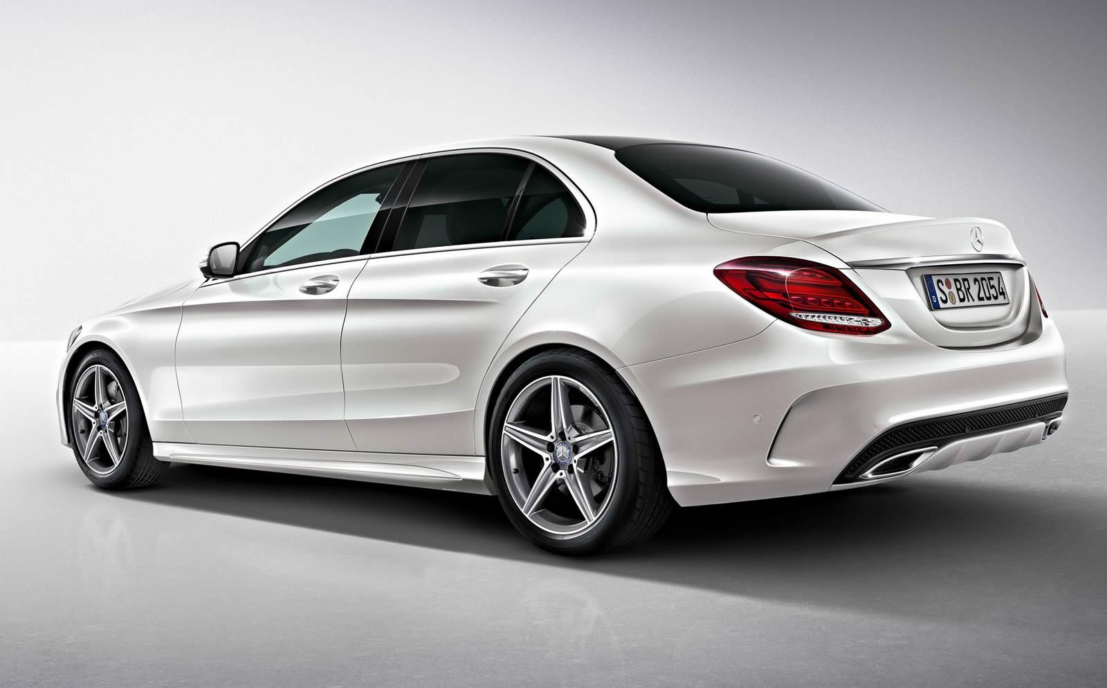 Mercedes Classe C AMG Line prime immagini