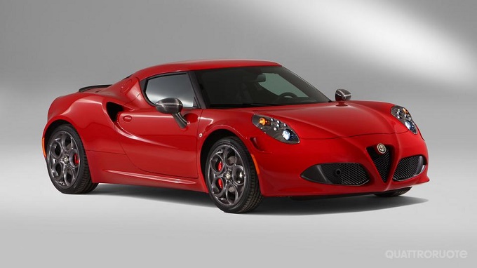 Alfa Romeo 4C Spider, possibile debutto al Salone di Ginevra 2014