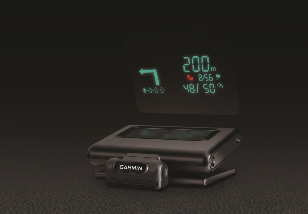CES 2014: Garmin presenta la gamma Essential 2014 e Head-up display Plus (HUD+)