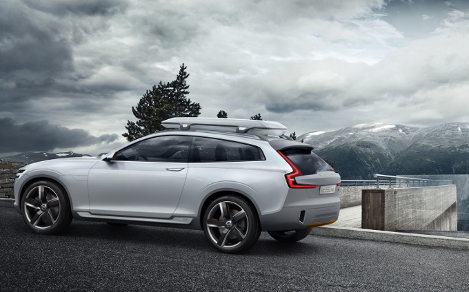 Volvo XC90, l’ibrido ricaricabile in arrivo nel 2015