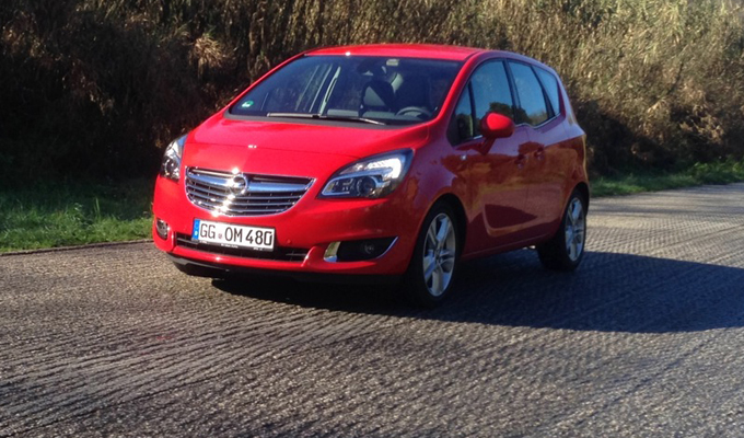 Opel Meriva MY 2014, primo contatto