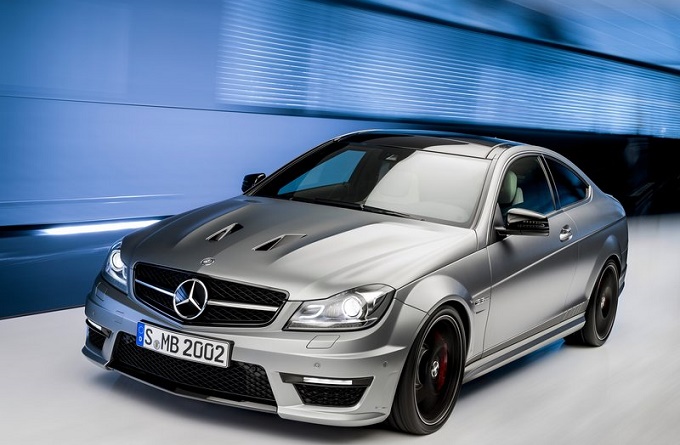 Mercedes C63 AMG: previsto il debutto della berlina sportiva al prossimo Salone di Parigi 2014