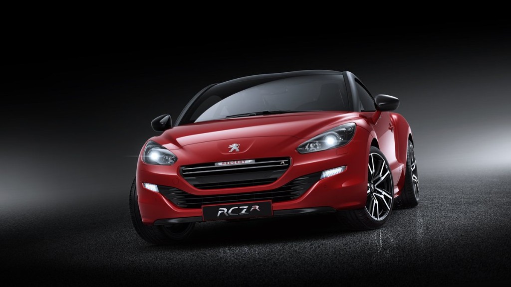 Peugeot RCZ R lancia la sfida al grande sport