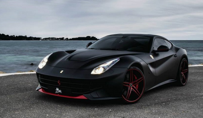 Ferrari F12 Berlinetta Tuning, Elite Wrap riveste la Rossa con un velo nero opaco e satinato