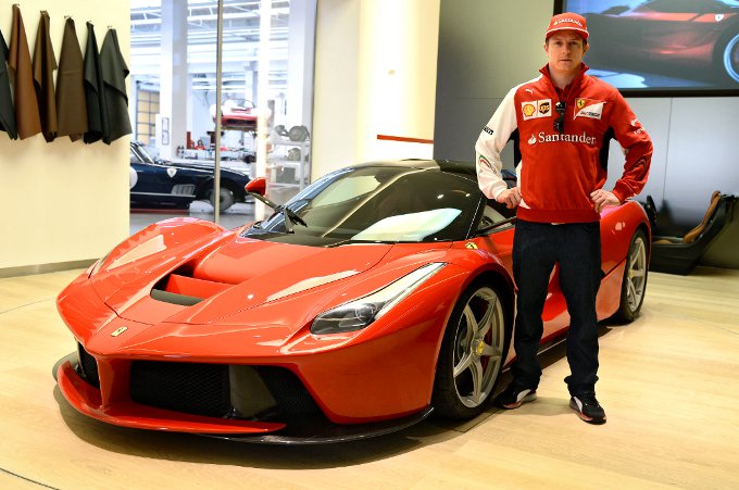 LaFerrari e Kimi Raikkonen: contatto!