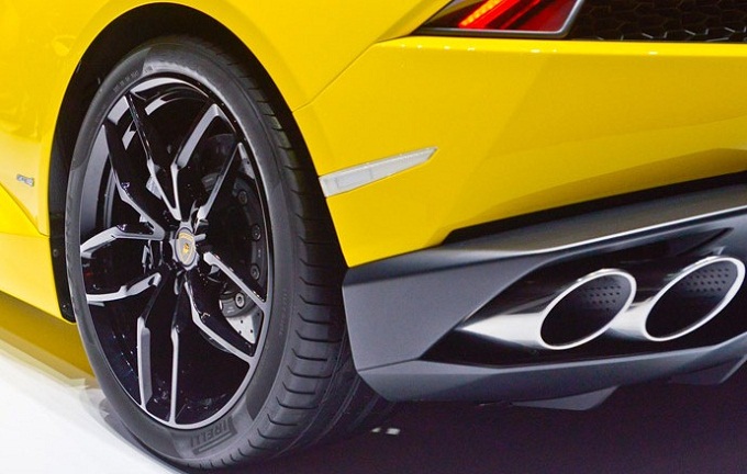 Pirelli P Zero, gli pneumatici che domano la potenza della Lamborghini Huracan