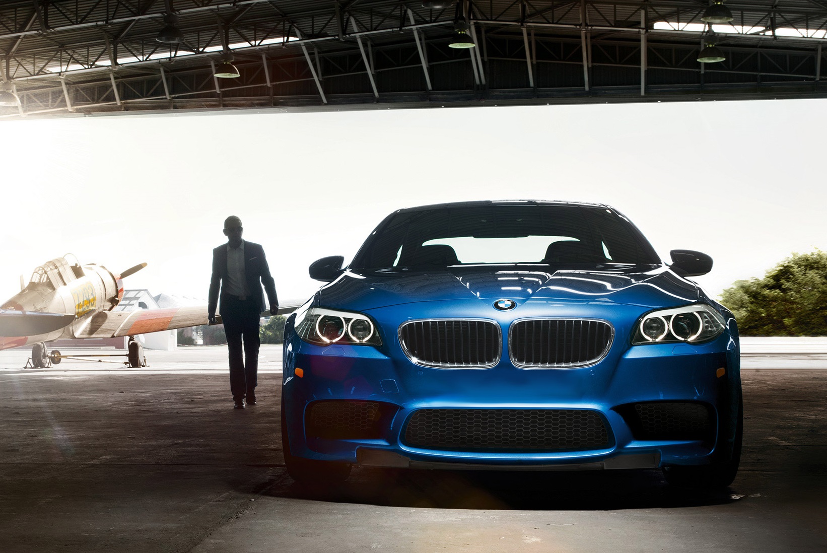 BMW M5 compie 30 anni di vita
