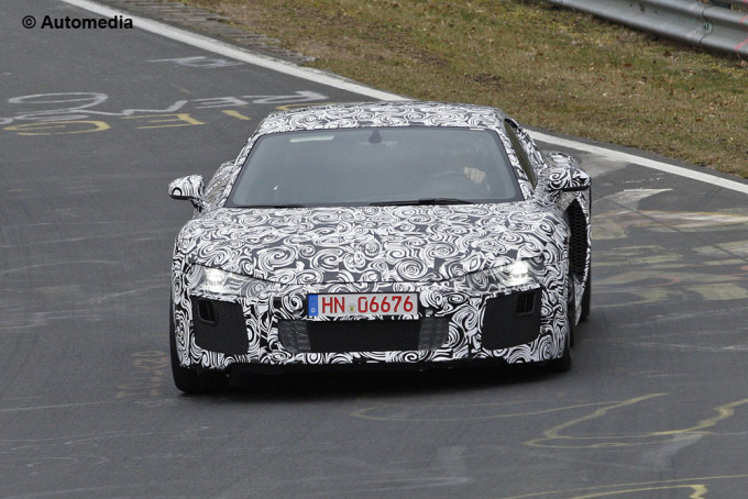 Audi R8 2015, il video spia dei test in pista al Nürburgring