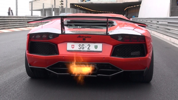 Video – DMC Lamborghini Aventador Molto Veloce: la sputa fiamme!