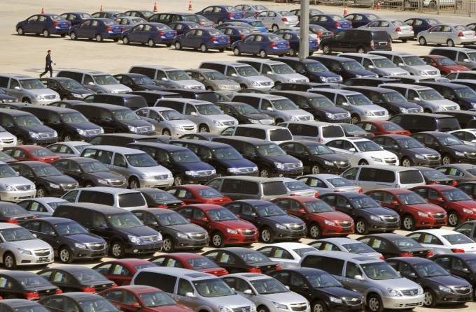 Mercato auto: a marzo aumento del 5%