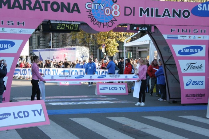 Blocco del traffico a Milano: il 6 aprile molte vie chiuse per la City Marathon