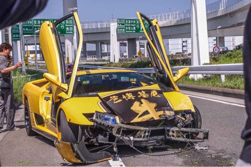 Incidente a Tokyo di una Lamborghini Diablo (Video)