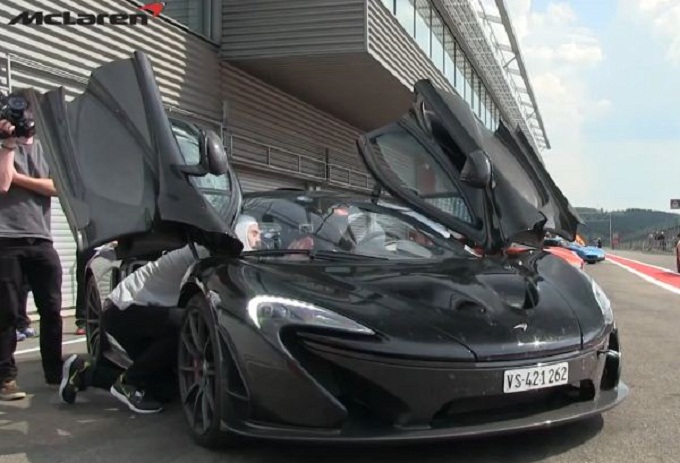 McLaren P1 in pista, tutta da vedere e ascoltare