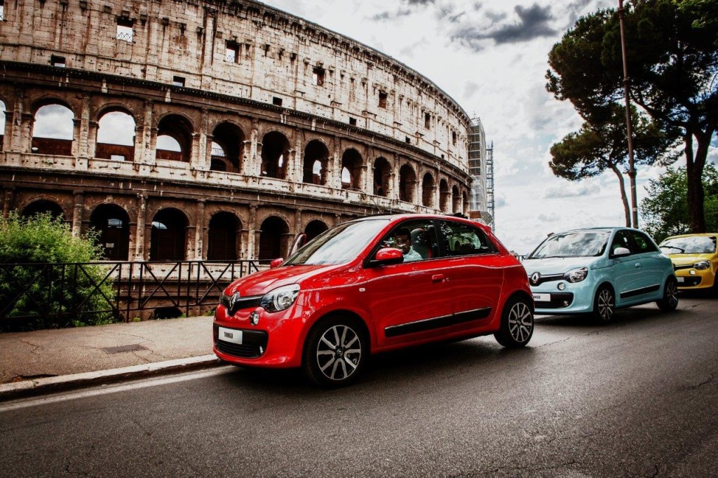 Nuova Renault Twingo, via al tour europeo della city car francese