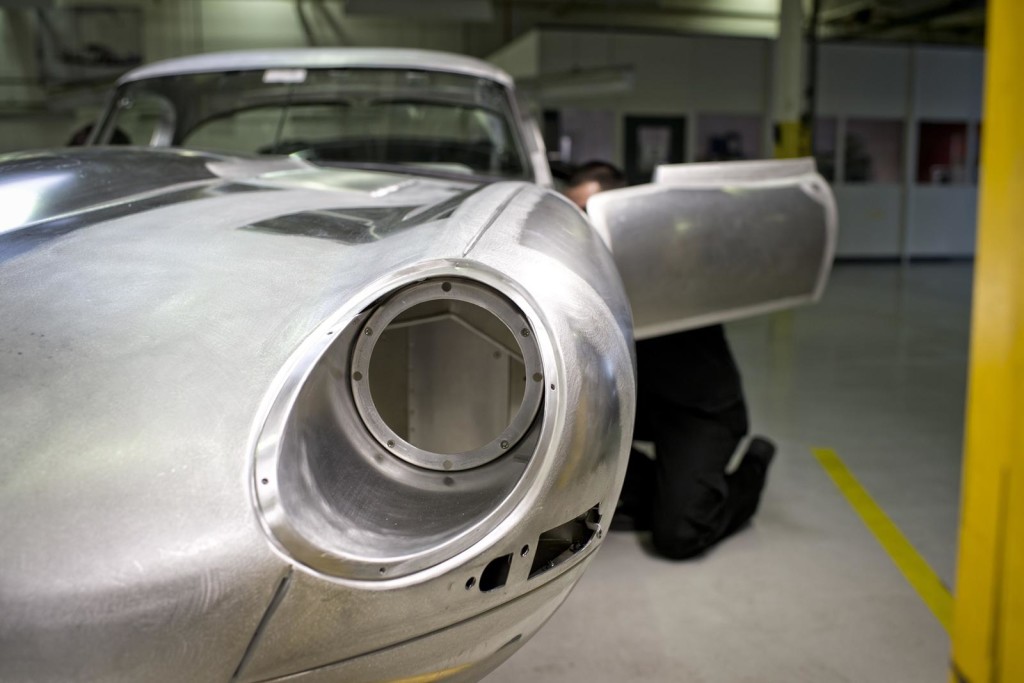 Jaguar Lightweight E-Type, i sei esemplari restanti verranno prodotti