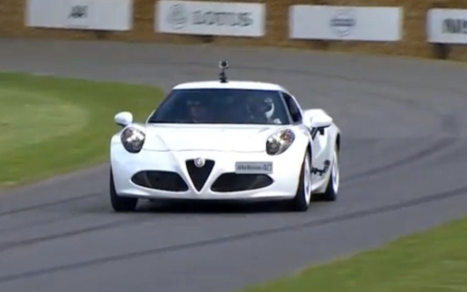 Alfa Romeo 4C, fuori pista al Festival of Speed di Goodwood