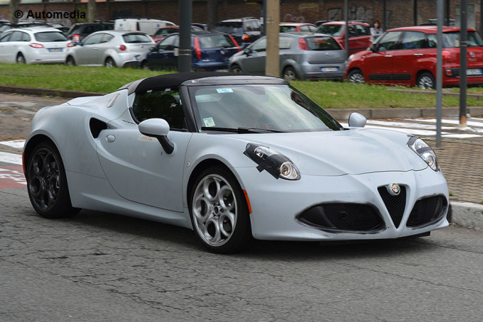 Alfa Romeo 4C Spider, foto spia del modello di serie