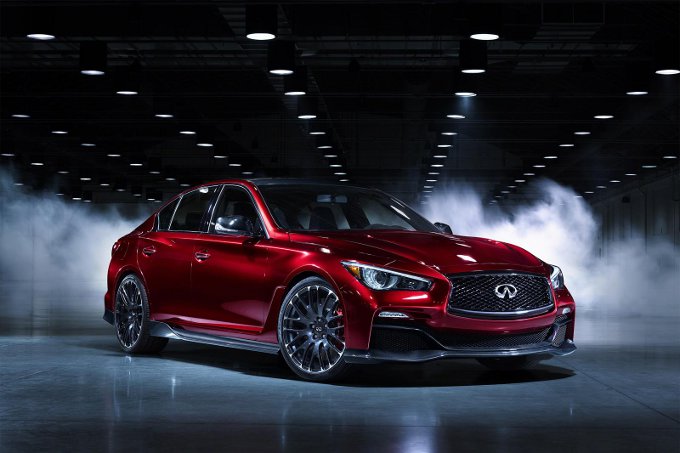 Infiniti Q50 Eau Rouge, prime informazioni sul prezzo