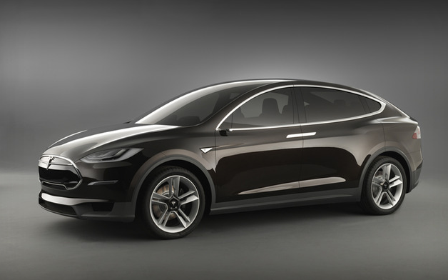Tesla Model X, la produzione slitta a inizio 2015