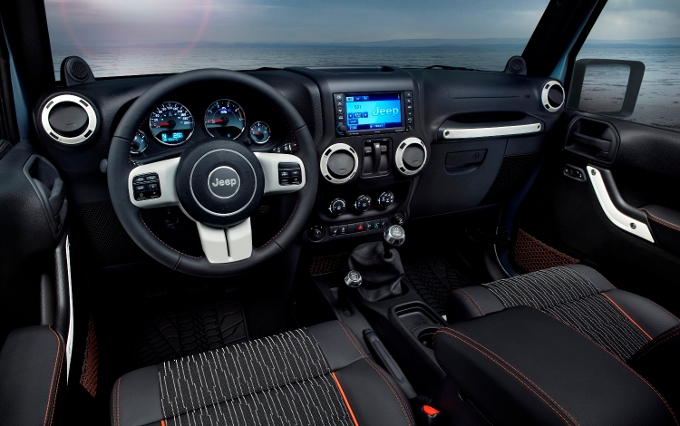 Jeep Wrangler MY 2018, più leggera e con un pianale tutto suo