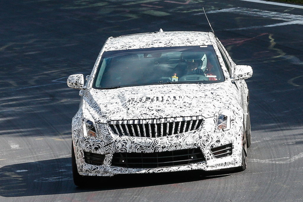 Cadillac ATS-V, dal Nürburgring le foto spia della prossima berlina americana