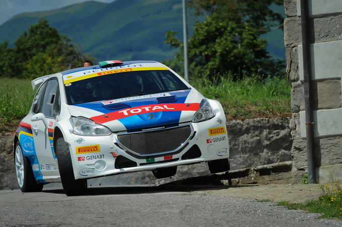 Peugeot 208 R2 e 208T16 R5: la prova