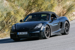 Nuova Porsche Boxster, prime foto spia del restyling