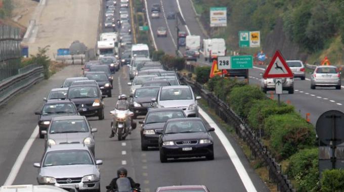 Sicurezza stradale: meno incidenti in autostrada