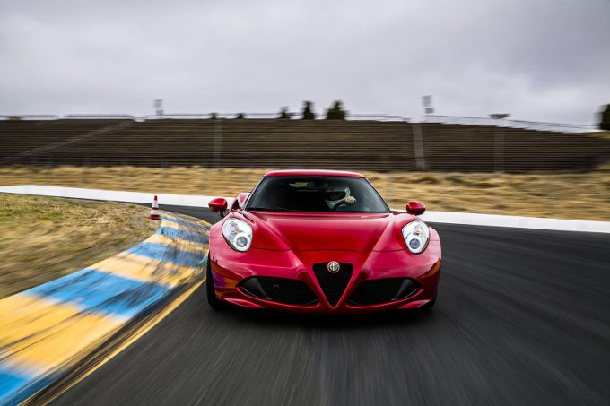 Alfa Romeo 4C, si torna a parlare della variante prestazionale