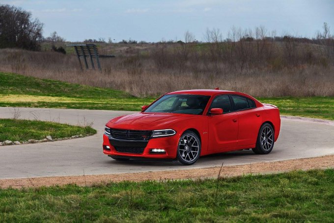 Dodge Charger Hellcat, la berlina radicale potrebbe entrare in produzione