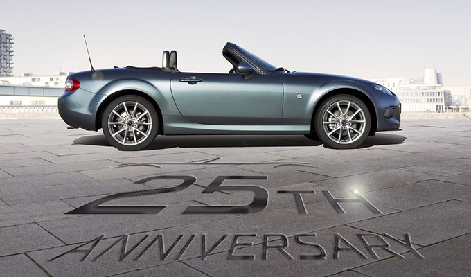 Mazda MX-5, il debutto della nuova generazione programmato per settembre